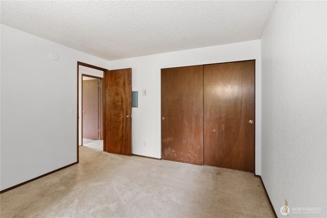 19433 28th Avenue NE, Lake Forest Park, WA 98155
