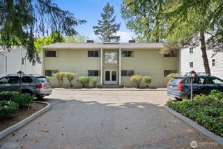 19433 28th Avenue NE, Lake Forest Park, WA 98155
