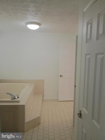 4805 ASHFORD PL, Upper Marlboro, MD 20772
