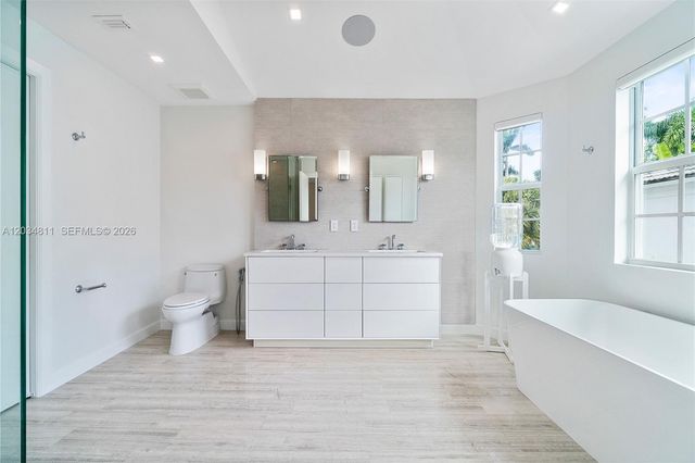 19941 NE 36th Pl, Aventura, FL 33180