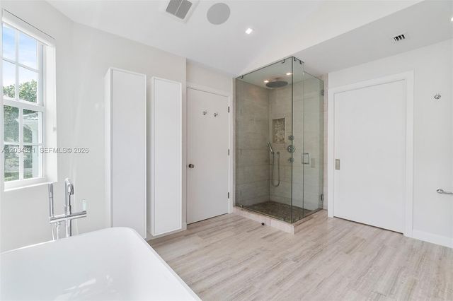 19941 NE 36th Pl, Aventura, FL 33180