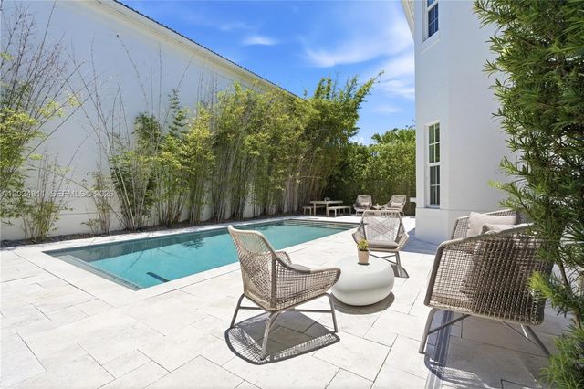 19941 NE 36th Pl, Aventura, FL 33180