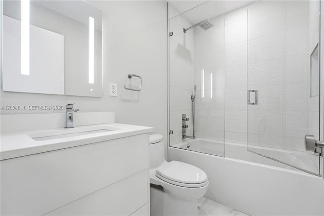 19941 NE 36th Pl, Aventura, FL 33180