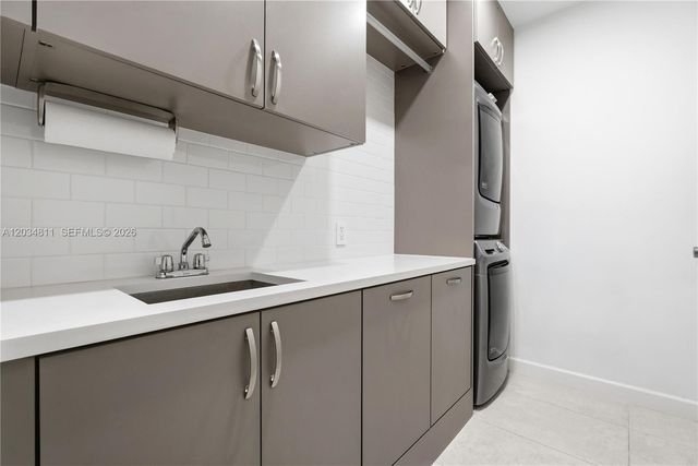 19941 NE 36th Pl, Aventura, FL 33180