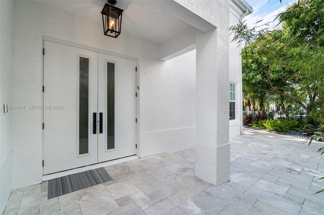 19941 NE 36th Pl, Aventura, FL 33180