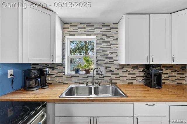 47 Avery Street, Mount Clemens, MI 48043