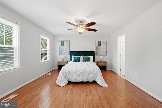 7716 SHOOTINGSTAR DR, Springfield, VA 22152