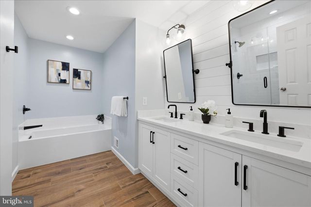 7716 SHOOTINGSTAR DR, Springfield, VA 22152
