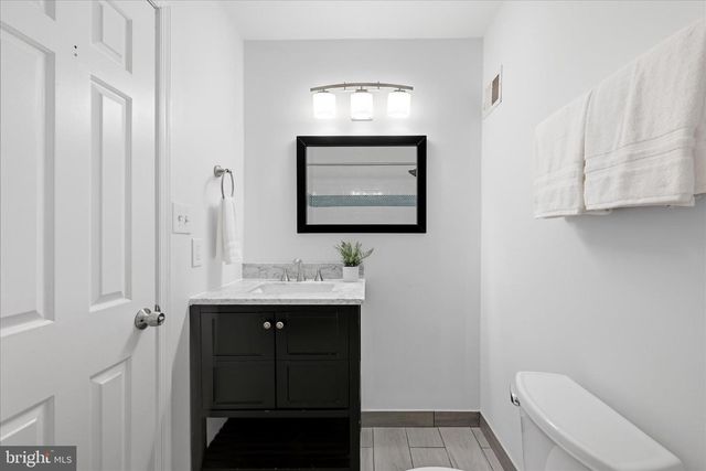 7716 SHOOTINGSTAR DR, Springfield, VA 22152