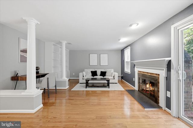 7716 SHOOTINGSTAR DR, Springfield, VA 22152
