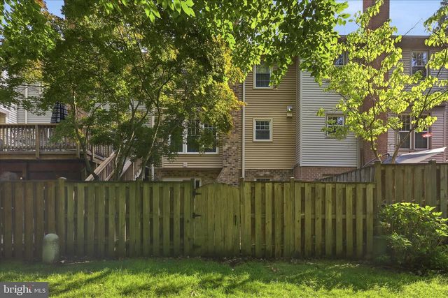 7716 SHOOTINGSTAR DR, Springfield, VA 22152