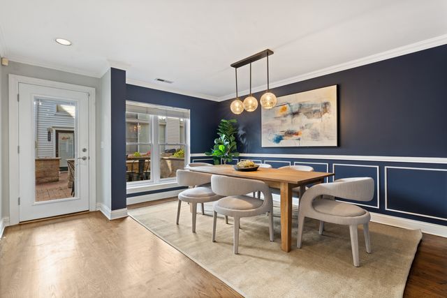 2843 N Lincoln Avenue 103, Chicago, IL 60657