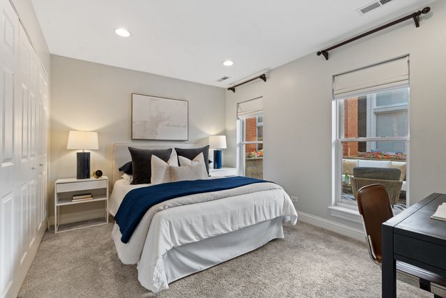 2843 N Lincoln Avenue 103, Chicago, IL 60657