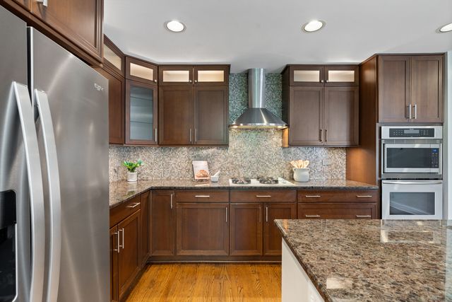 2843 N Lincoln Avenue 103, Chicago, IL 60657