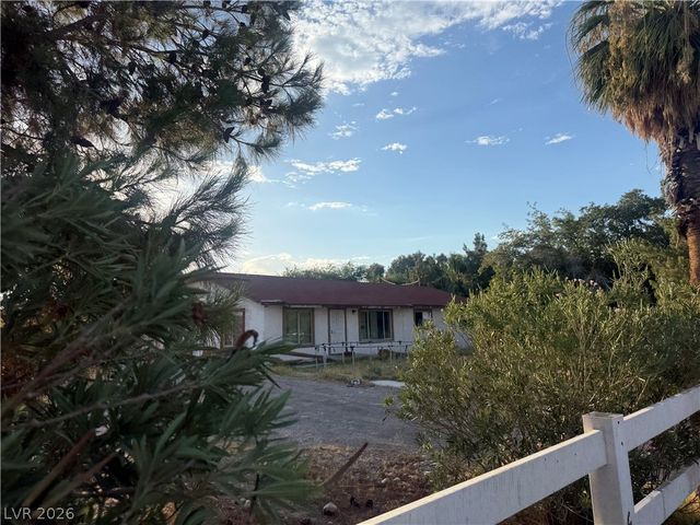 51 Madge Lane, Las Vegas, NV 89110