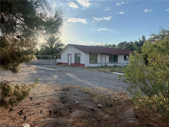 51 Madge Lane, Las Vegas, NV 89110