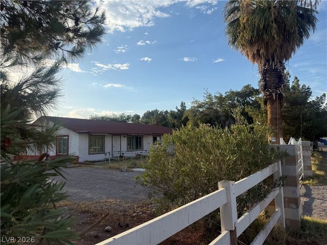 51 Madge Lane, Las Vegas, NV 89110