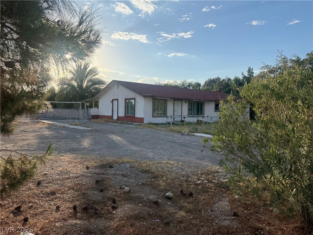 51 Madge Lane, Las Vegas, NV 89110