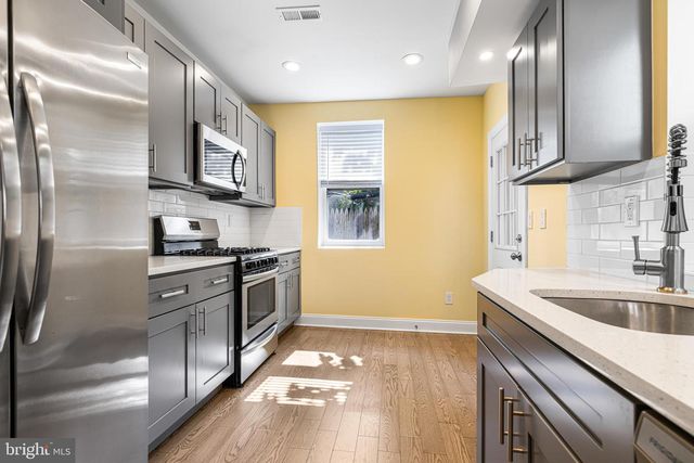 1141 S DORRANCE ST, Philadelphia, PA 19146