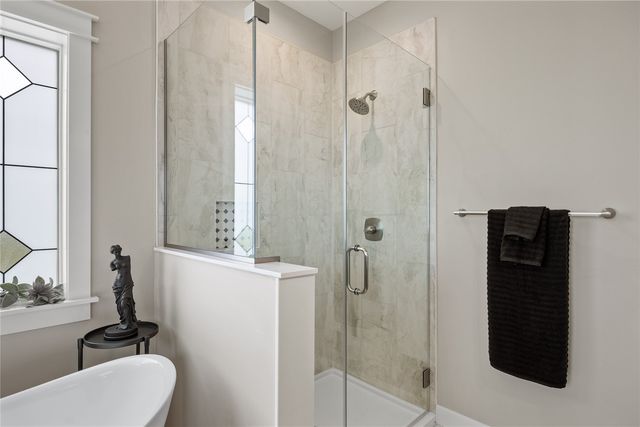 260 Howard Avenue NW, Swisher, IA 52338