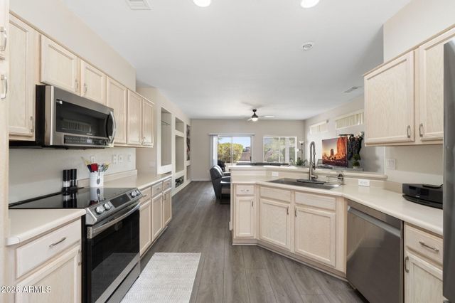 16407 W ROCK SPRINGS Lane W, Surprise, AZ 85374