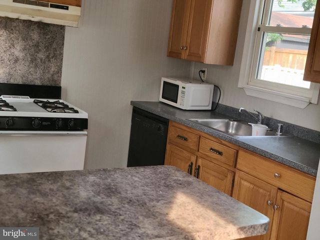 104 NEW JERSEY AVE, Glen Burnie, MD 21061