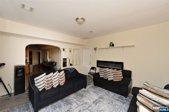 349-351 Osborne Terrace, Newark, NJ 07112