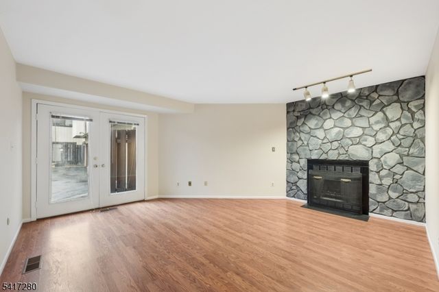 250 Ridgedale Ave 1, Florham Park Boro, NJ 07932