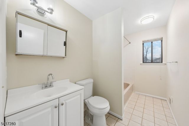 250 Ridgedale Ave 1, Florham Park Boro, NJ 07932