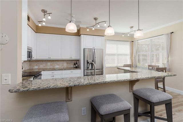 3952 Forest Glen BLVD 101, Naples, FL 34114