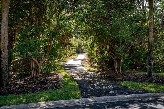 3952 Forest Glen BLVD 101, Naples, FL 34114