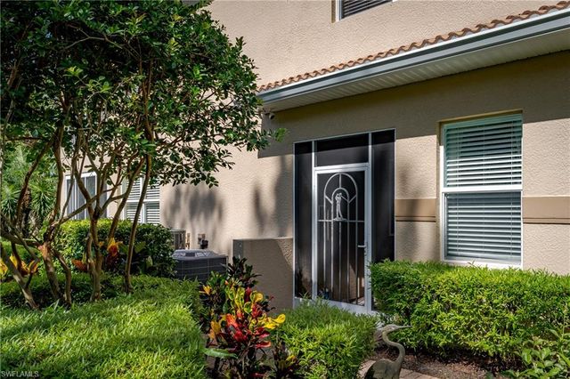 3952 Forest Glen BLVD 101, Naples, FL 34114