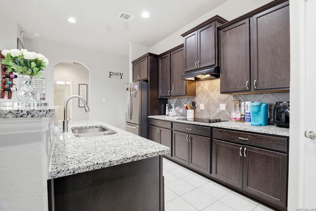 7231 Lunar Eclipse, Converse, TX 78109