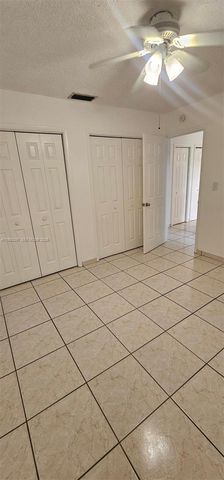 4776 E 10th Ave 4778, Hialeah, FL 33013