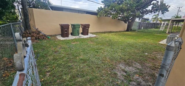 4776 E 10th Ave 4778, Hialeah, FL 33013