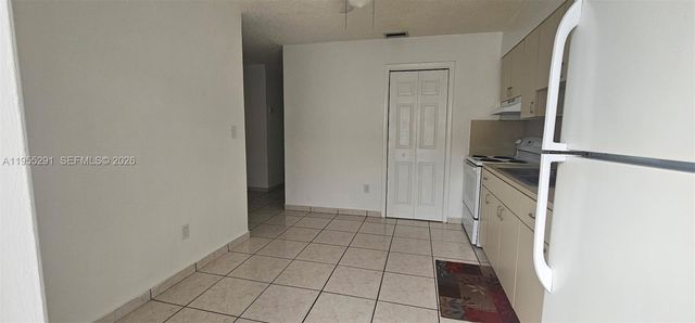 4776 E 10th Ave 4778, Hialeah, FL 33013