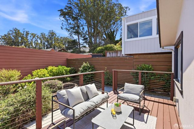 703 Dartmouth Street, San Francisco, CA 94134