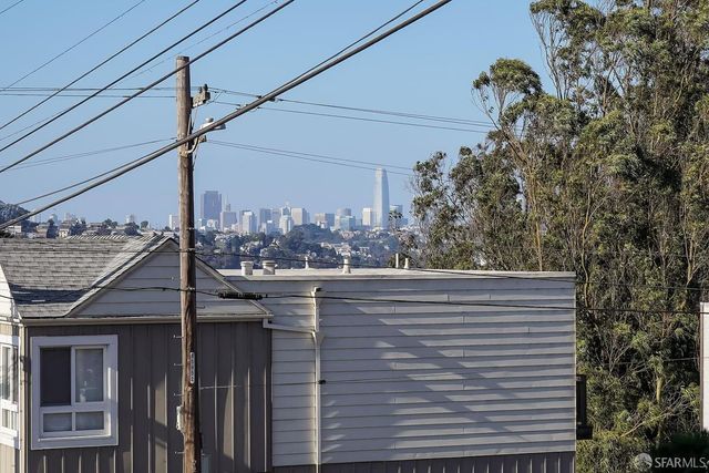 703 Dartmouth Street, San Francisco, CA 94134
