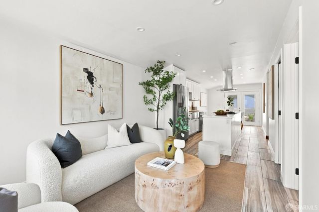 703 Dartmouth Street, San Francisco, CA 94134