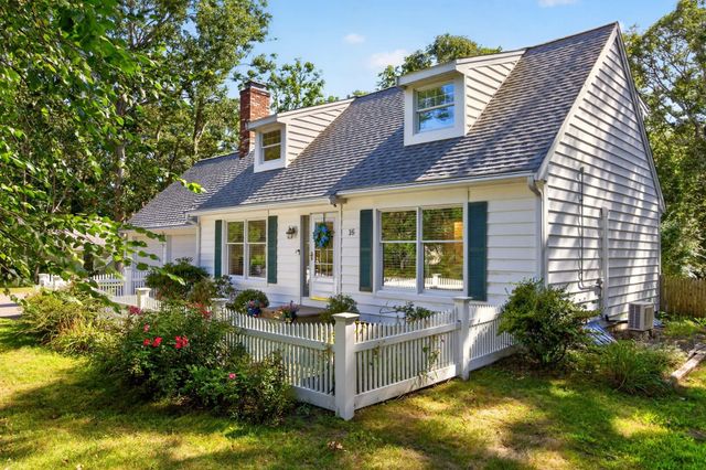 16 Holly Ridge Drive, Sandwich, MA 02563