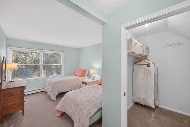 16 Holly Ridge Drive, Sandwich, MA 02563