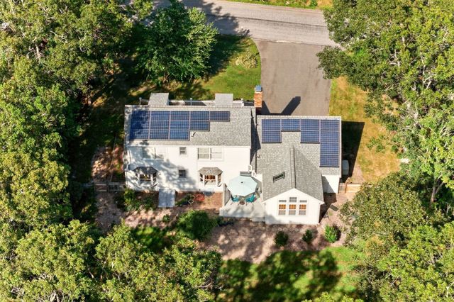 16 Holly Ridge Drive, Sandwich, MA 02563
