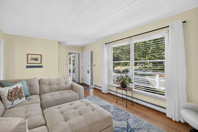 16 Holly Ridge Drive, Sandwich, MA 02563