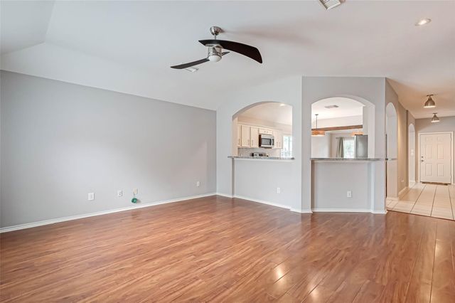 7306 Autumn Aspen Ln, Richmond, TX 77407