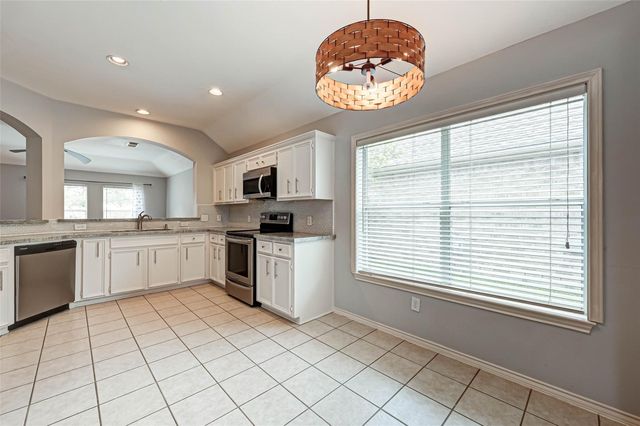 7306 Autumn Aspen Ln, Richmond, TX 77407