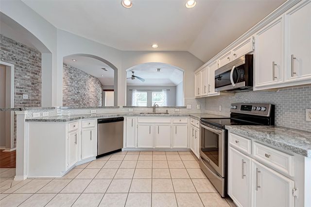 7306 Autumn Aspen Ln, Richmond, TX 77407