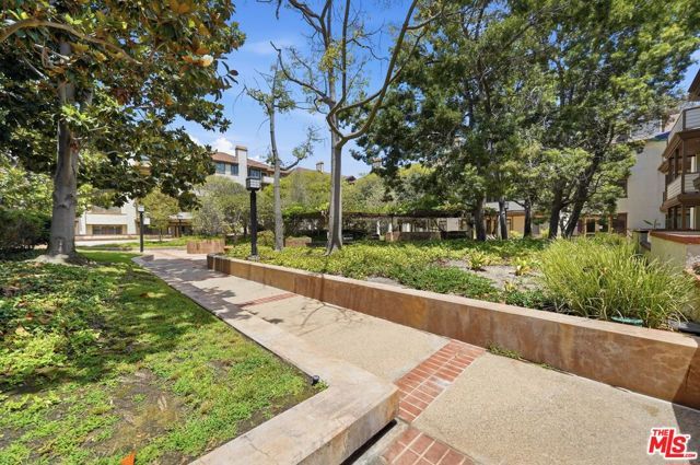 2559 Plaza Del Amo 213, Torrance, CA 90503