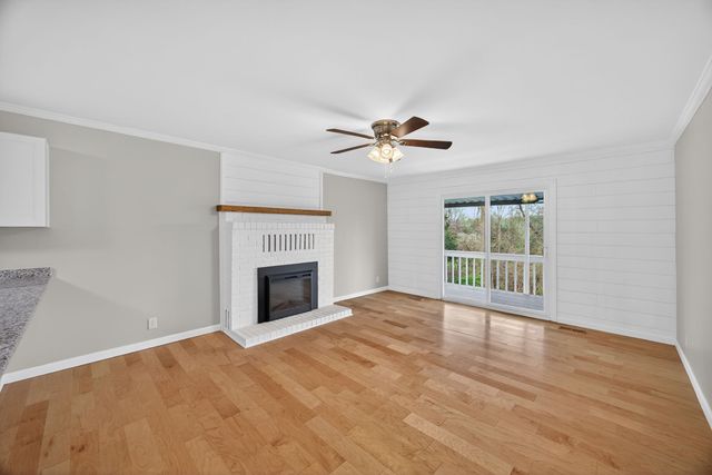 3766 Old Bridge Rd, Cookeville, TN 38506