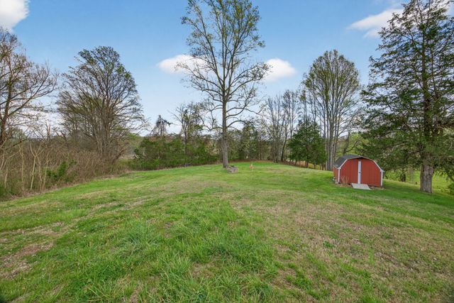 3766 Old Bridge Rd, Cookeville, TN 38506