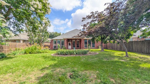 1007 Boscombe Court, Grand Prairie, TX 75052